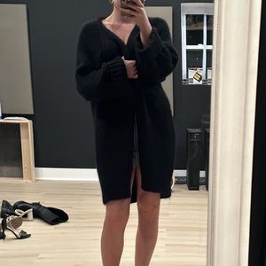 Black Zara Knit Cardigan. Size Medium. Great Condition